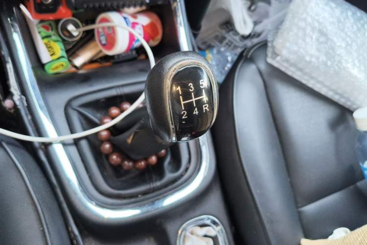 Used Jinbei Gold Hiace 2021 2.0L Passenger Van Travel Lion 7-Seater Gear Lever