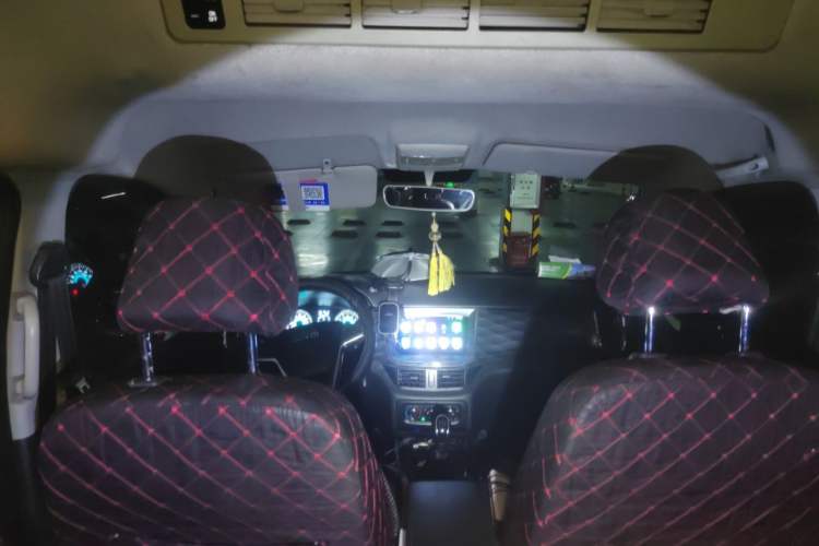 Used Jinbei Gold Hiace 2021 1.5L Passenger Vehicle Engineering Lion 6 Seats Headliner