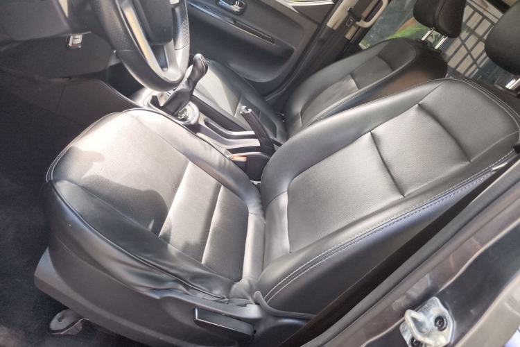 Used Jinbei Gold Hiace 2021 2.0L Passenger Van Travel Lion Mid-Size Air-Conditioned Version 9 Seats Left Front Seat
