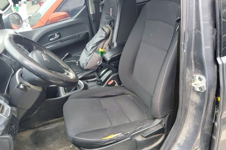 Used Jinbei Gold Hiace 2021 1.5L Passenger Vehicle Engineering Lion 6 Seats Left Front Seat