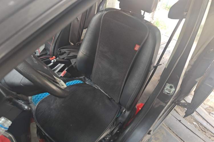 Used Jinbei Gold Hiace 2021 1.5L Passenger Vehicle Travel Lion 5-Seater Left Front Seat