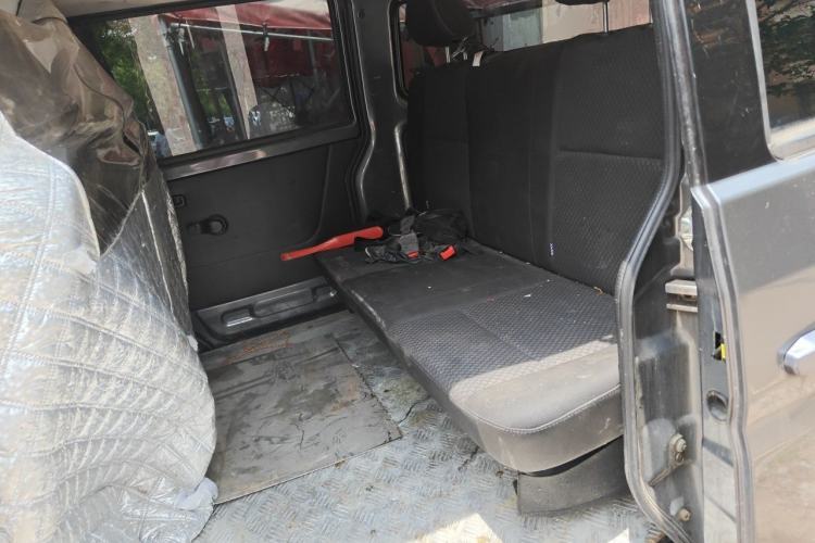 Used Jinbei Gold Hiace 2021 1.5L Passenger Vehicle Engineering Lion 5-Seater Left Rear Seat