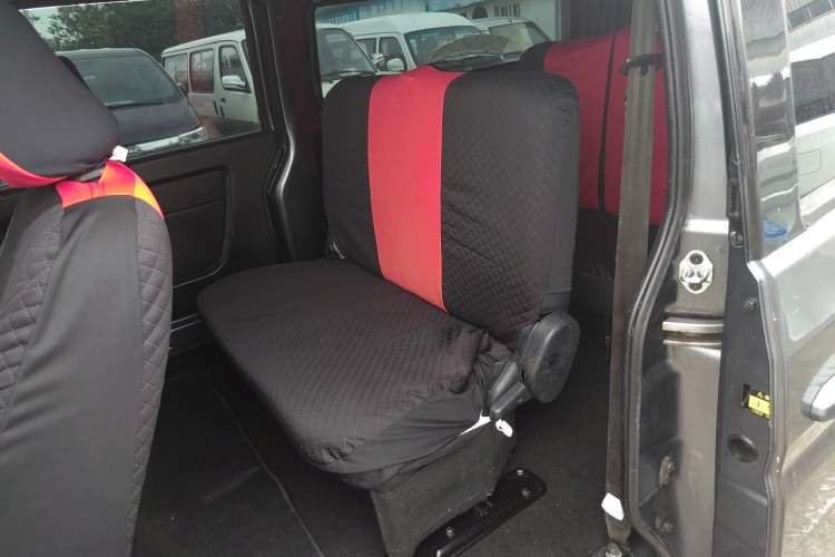 Used Jinbei Gold Hiace 2021 1.5L Passenger Van Travel Lion 6-Seater Left Rear Seat