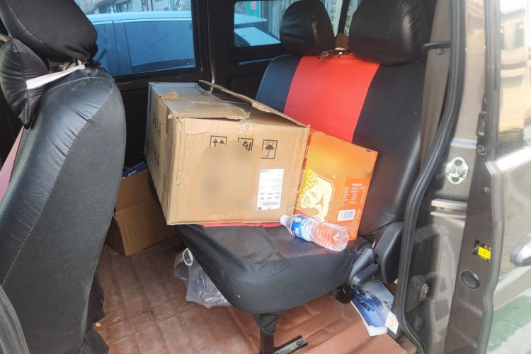 Used Jinbei Gold Hiace 2021 2.0L Passenger Van Engineering Lion Central Air Conditioning Version 9 Seats Left Rear Seat