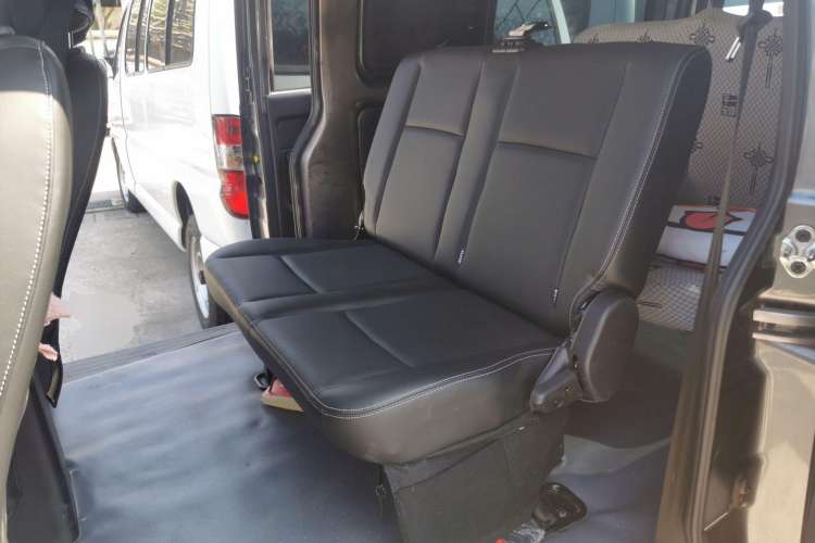 Used Jinbei Gold Hiace 2021 1.5L Passenger Van Travel Lion 6-Seater Left Rear Seat