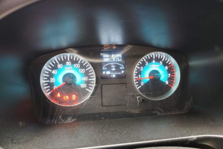 Used Jinbei Gold Hiace 2021 1.5L Passenger Van Travel Lion 7-Seater Odometer Close Up
