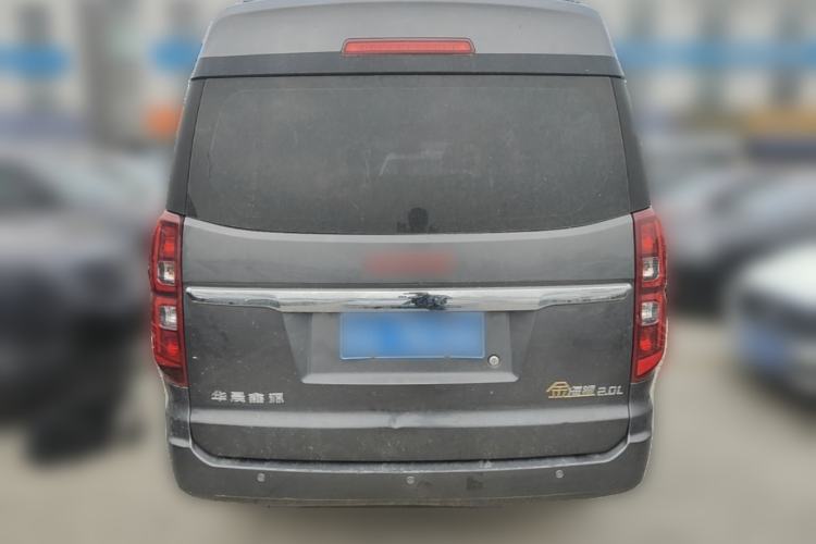 Used Jinbei Gold Hiace 2021 2.0L Passenger Van Travel Lion 6-Seater Rear