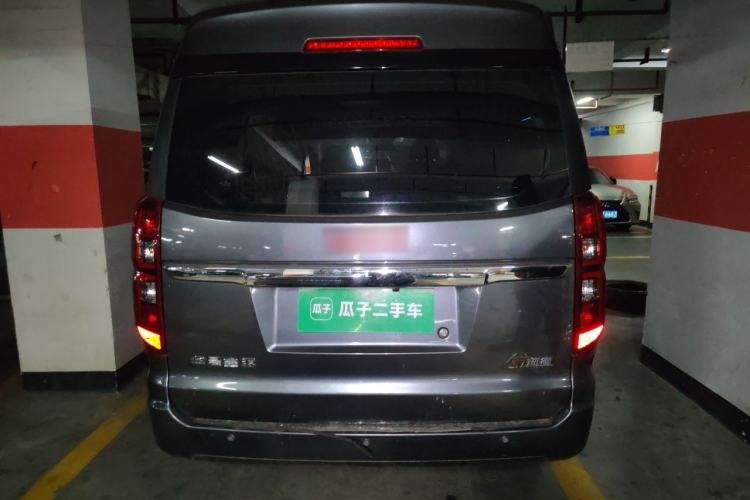 Used Jinbei Gold Hiace 2021 1.5L Passenger Van Travel Lion 6-Seater Rear