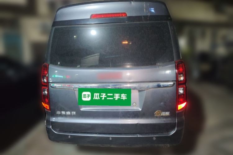 Used Jinbei Gold Hiace 2021 1.5L Passenger Van Travel Lion 7-Seater Rear