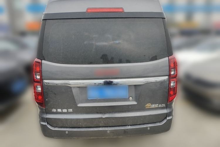 Used Jinbei Gold Hiace 2021 2.0L Passenger Van Travel Lion 6-Seater Rear