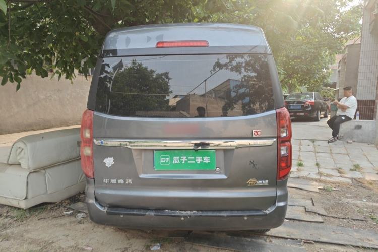 Used Jinbei Gold Hiace 2021 1.5L Passenger Vehicle Travel Lion 5-Seater Rear