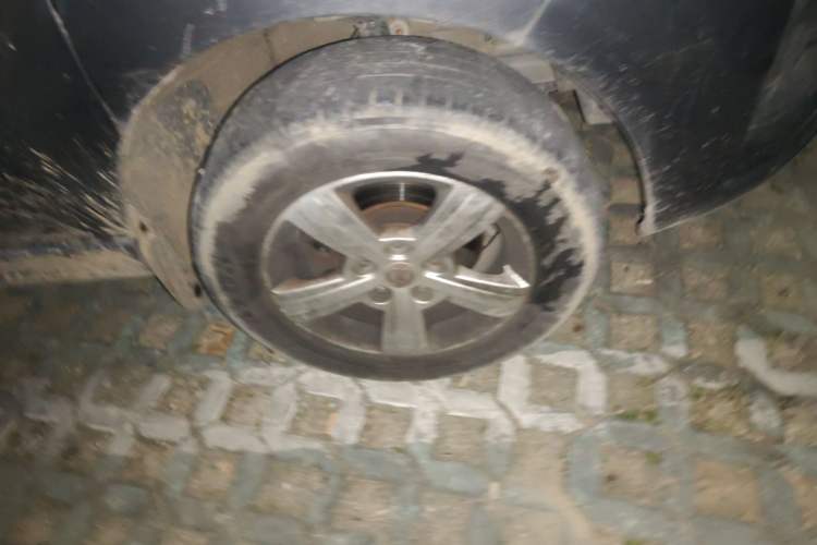 Used Jinbei Gold Hiace 2021 1.5L Passenger Van Travel Lion 7-Seater Right Front Wheel Hub