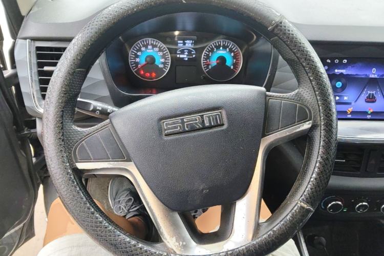 Used Jinbei Gold Hiace 2021 1.5L Passenger Vehicle Engineering Lion 6 Seats Steering Wheel