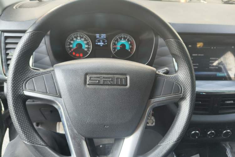 Used Jinbei Gold Hiace 2021 1.5L Passenger Van Travel Lion 6-Seater Steering Wheel