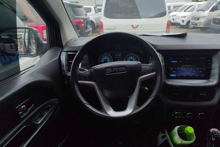 Used Jinbei Gold Hiace 2021 1.5L Passenger Van Travel Lion 6-Seater Steering Wheel