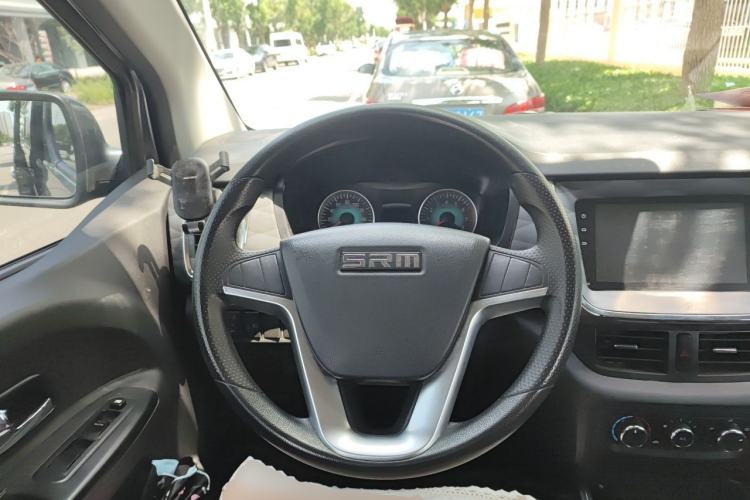 Used Jinbei Gold Hiace 2021 2.0L Passenger Van Travel Lion 7-Seater Steering Wheel