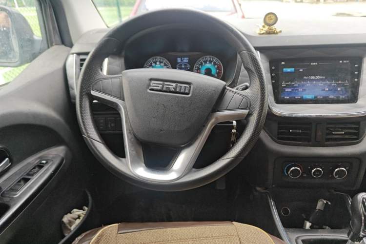 Used Jinbei Gold Hiace 2021 1.5L Passenger Van Travel Lion 6-Seater Steering Wheel