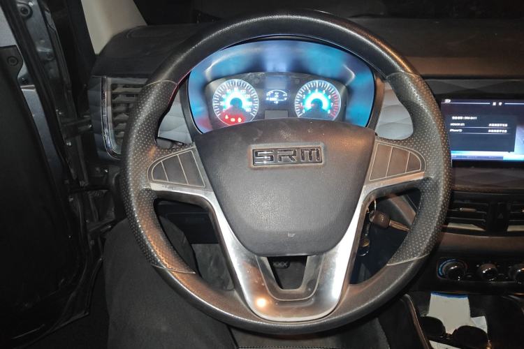 Used Jinbei Gold Hiace 2021 1.5L Passenger Van Travel Lion 6-Seater Steering Wheel