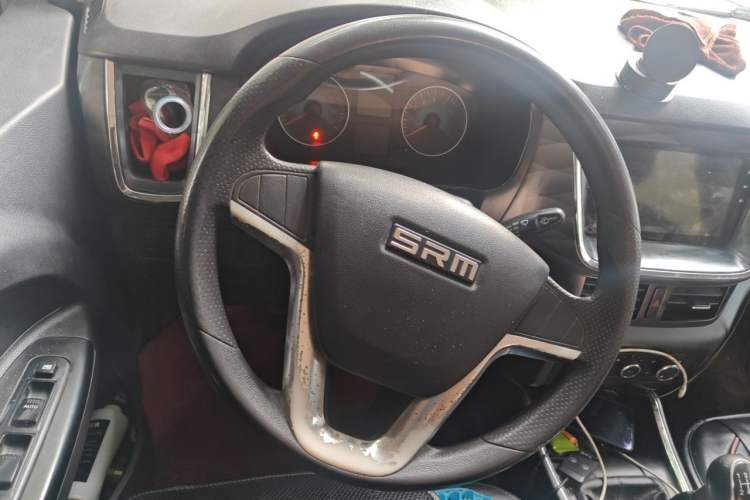Used Jinbei Gold Hiace 2021 1.5L Passenger Vehicle Travel Lion 5-Seater Steering Wheel