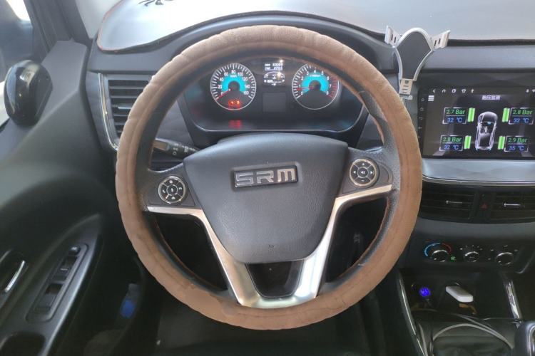 Used Jinbei Gold Hiace 2021 1.5L Passenger Vehicle Engineering Lion 6 Seats Steering Wheel