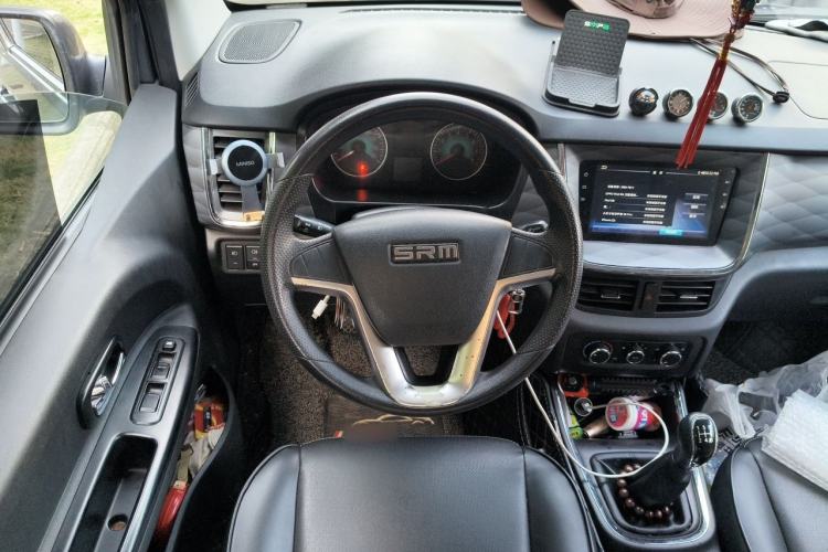Used Jinbei Gold Hiace 2021 2.0L Passenger Van Travel Lion 7-Seater Steering Wheel