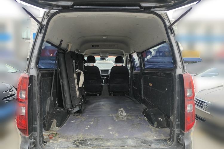 Used Jinbei Gold Hiace 2021 2.0L Passenger Van Travel Lion 6-Seater Trunk