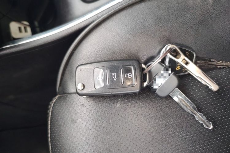 Used Jinbei Gold Hiace 2021 1.5L Passenger Van Travel Lion 7-Seater Vehicle Key