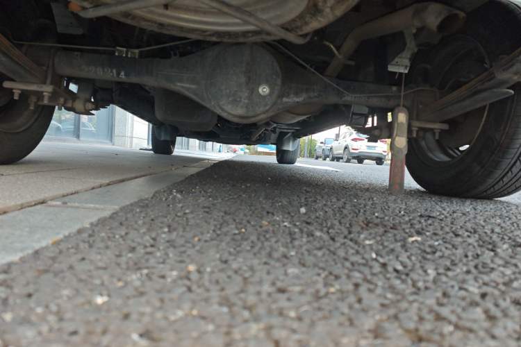 Used Jinbei Gold Hiace 2021 1.6L Box Van Engineering Lion 2-Seater Chassis Rear