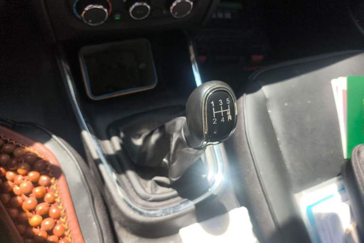 Used Jinbei Gold Hiace 2021 2.0L Passenger Van Travel Lion 6-Seater Gear Lever