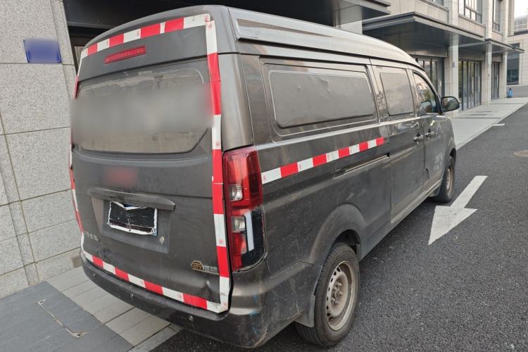 Used Jinbei Gold Hiace 2021 1.6L Box Van Engineering Lion 2-Seater Rear Right 45 Deg