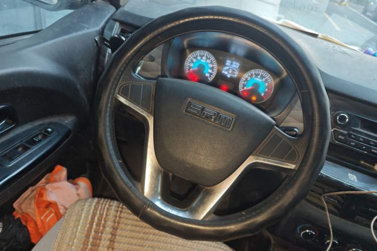 Used Jinbei Gold Hiace 2021 1.6L Box Van Engineering Lion 2-Seater Steering Wheel