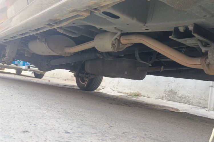 Used Jinbei Gold Hiace 2021 1.5L Passenger Vehicle Engineering Lion 5-Seater Chassis Front Right