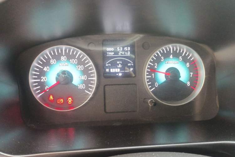 Used Jinbei Gold Hiace 2021 1.5L Passenger Vehicle Engineering Lion 5-Seater Instrument Cluster