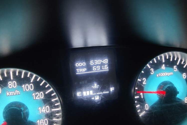 Used Jinbei Gold Hiace 2021 1.5L Passenger Vehicle Engineering Lion 6 Seats Odometer Close Up