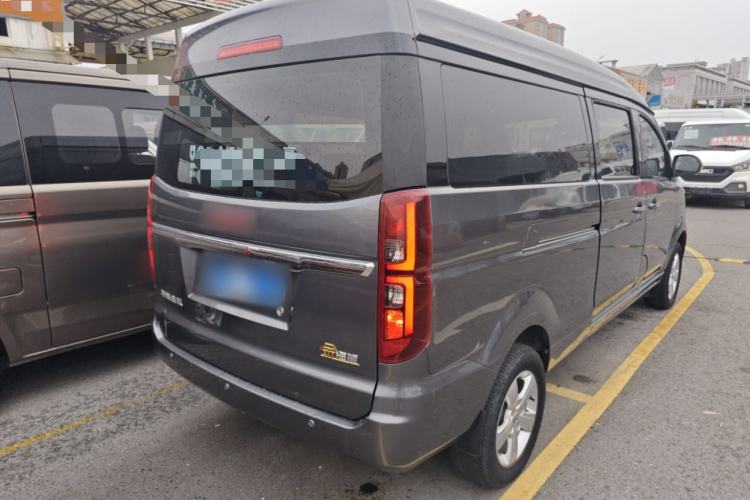 Used Jinbei Gold Hiace 2021 1.5L Passenger Van Travel Lion 6-Seater Rear Right 45 Deg