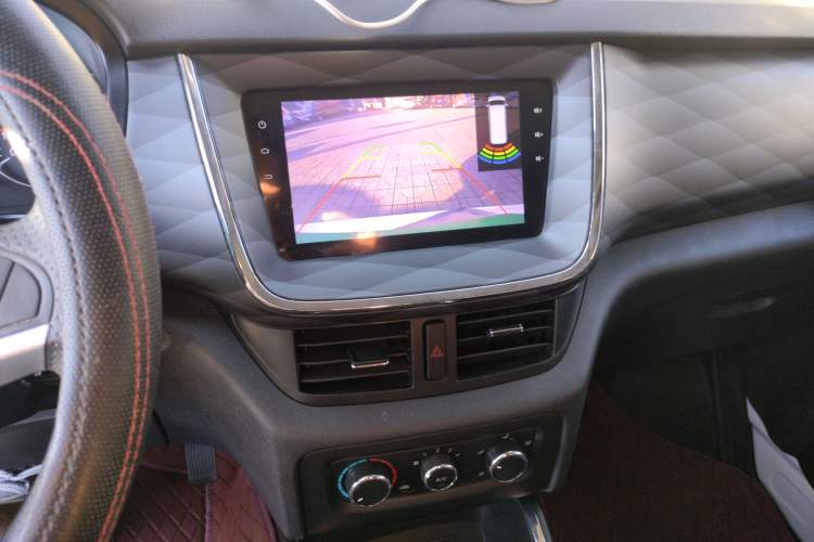 Used Jinbei Gold Hiace 2021 2.0L Passenger Van Travel Lion Mid-Size Air-Conditioned Version 9 Seats Audio And AC Panel