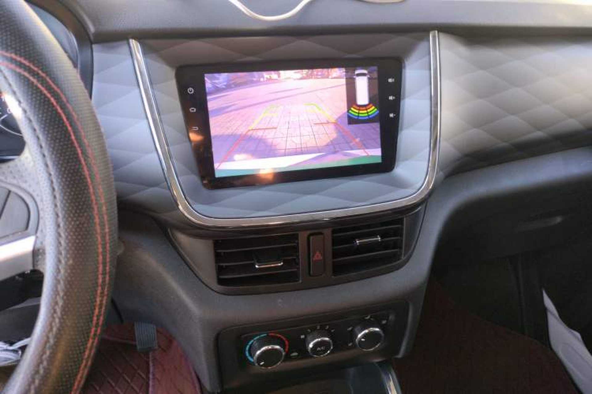Used Jinbei Gold Hiace 2021 2.0L Passenger Van Travel Lion Mid-Size Air-Conditioned Version 9 Seats Audio And AC Panel