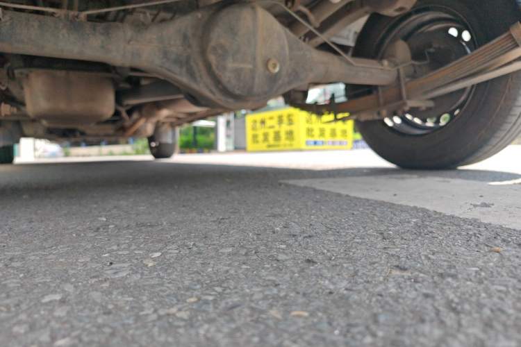 Used Jinbei Gold Hiace 2021 2.0L Box Van Engineering Lion 2 Seats Chassis Rear Left