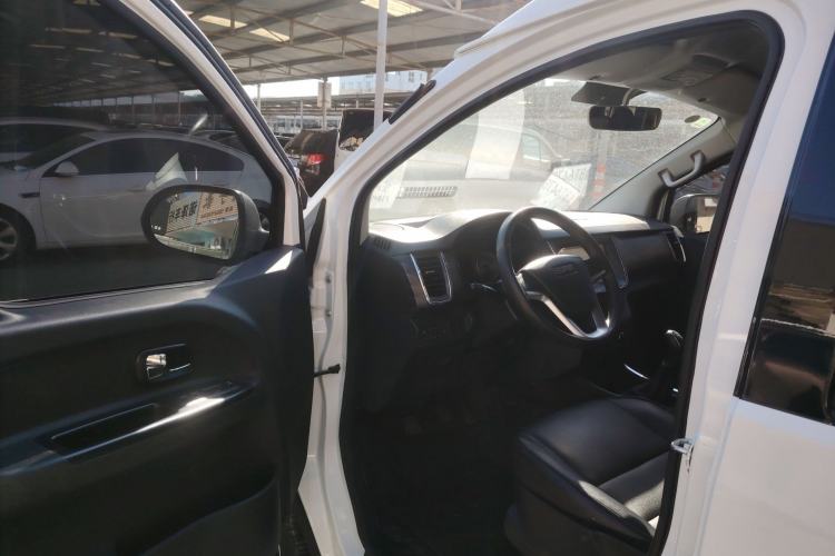 Used Jinbei Gold Hiace 2021 1.5L Passenger Vehicle Travel Lion 5-Seater Driver Seat