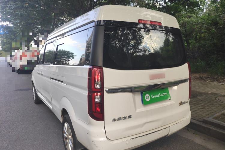 Used Jinbei Gold Hiace 2021 2.0L Passenger Vehicle Engineering Lion 7 Seats Exterior 3