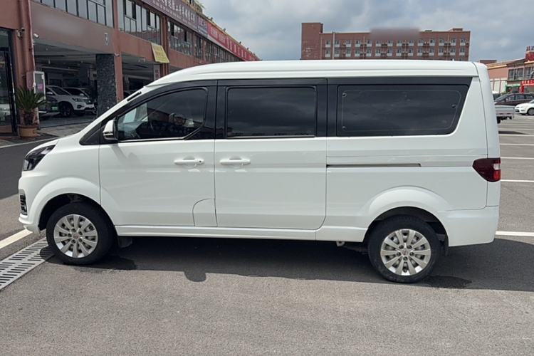 Used Jinbei Gold Hiace 2021 1.5L Passenger Vehicle Engineering Lion 5-Seater Exterior 3