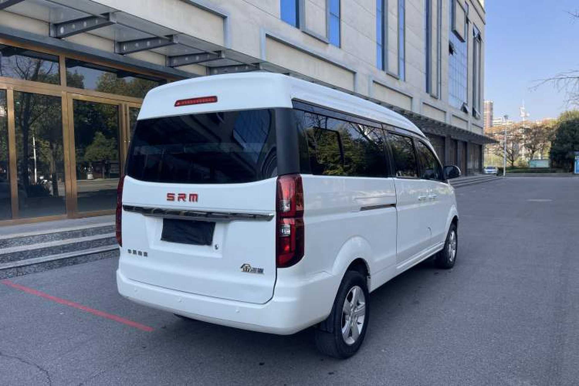 Used Jinbei Gold Hiace 2021 1.5L Passenger Van Travel Lion Central Air Conditioning Version 9 Seats Exterior 4