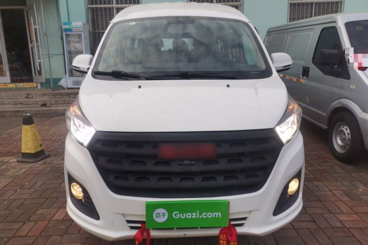 Used Jinbei Gold Hiace 2021 1.5L Passenger Van Engineering Lion Model Central Air Conditioning Version 9 Seats Front