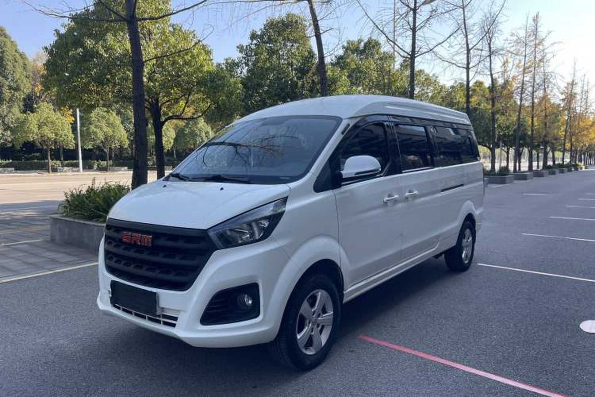 Used Jinbei Gold Hiace 2021 1.5L Passenger Van Travel Lion Central Air Conditioning Version 9 Seats Front Left 45 Deg