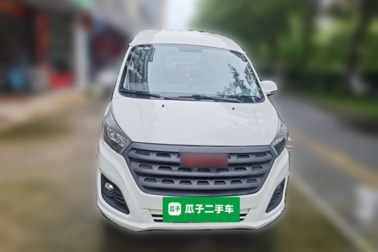 Used Jinbei Gold Hiace 2021 1.5L Passenger Van Travel Lion 6-Seater Front