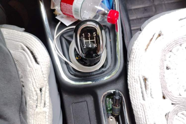 Used Jinbei Gold Hiace 2021 1.5L Passenger Vehicle Engineering Lion 6 Seats Gear Lever