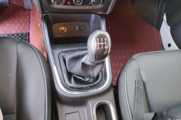 Used Jinbei Gold Hiace 2021 2.0L Passenger Van Travel Lion Mid-Size Air-Conditioned Version 9 Seats Gear Lever