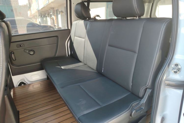 Used Jinbei Gold Hiace 2021 1.5L Passenger Vehicle Travel Lion 5-Seater Left Rear Seat
