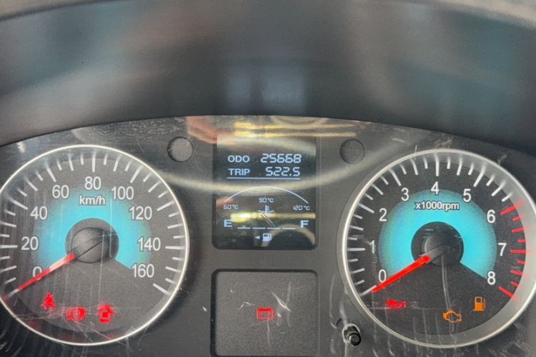 Used Jinbei Gold Hiace 2021 1.5L Passenger Vehicle Engineering Lion 5-Seater Odometer Close Up