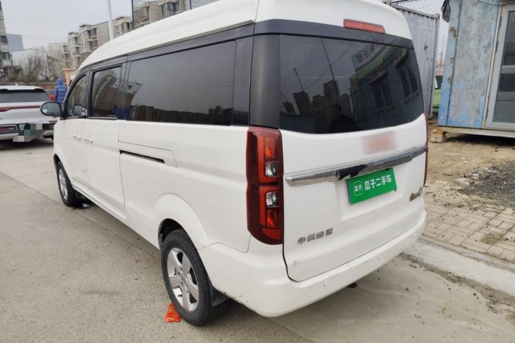Used Jinbei Gold Hiace 2021 2.0L Passenger Van Travel Lion 5-Seater Rear Left 45 Deg